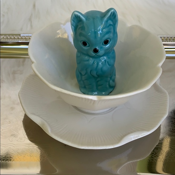 Vintage Other - VINTAGE CAT JEWELRY CUP with cute cat